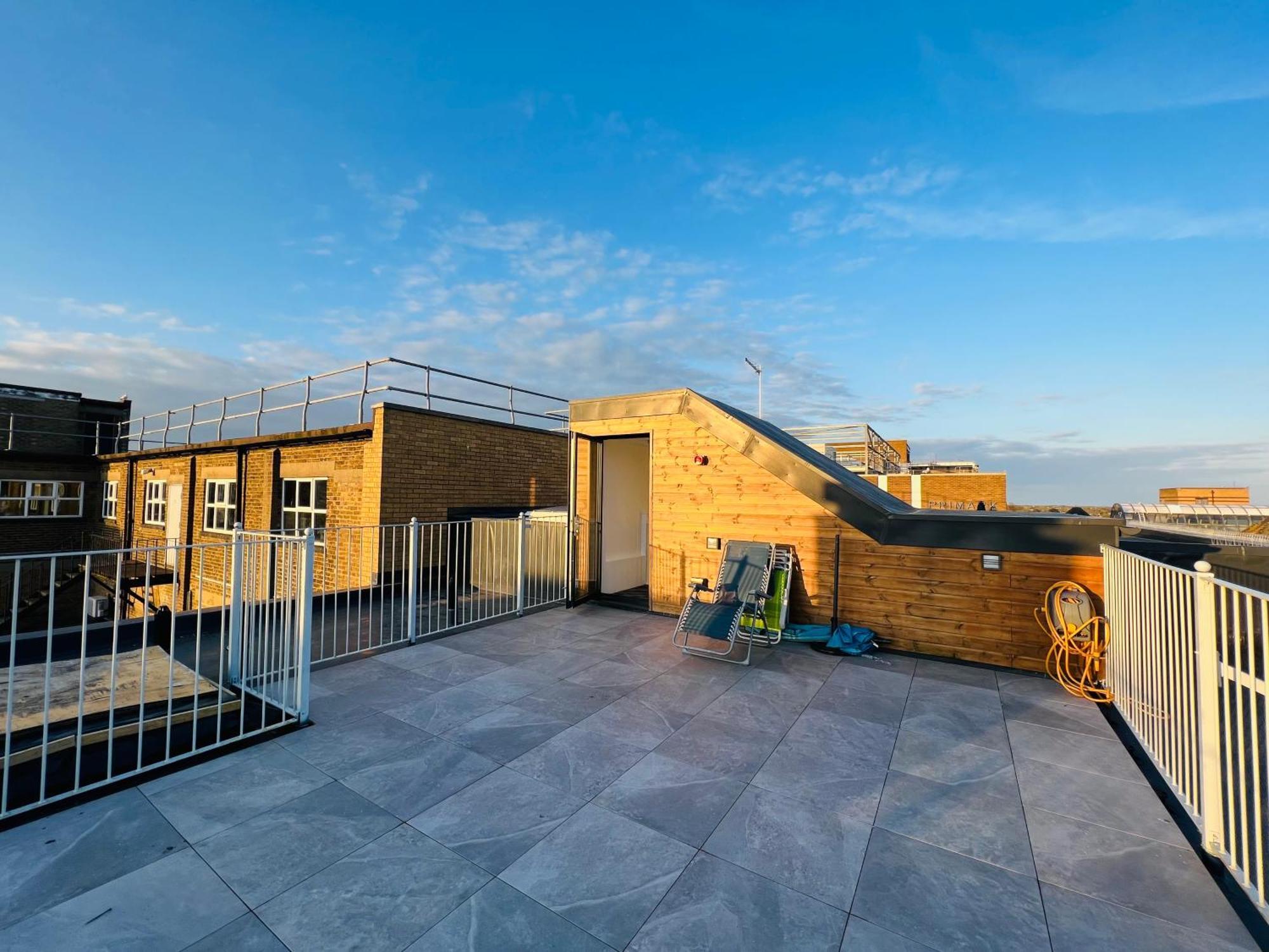 Stunning New Penthouse Apartment Southend-on-Sea Eksteriør billede